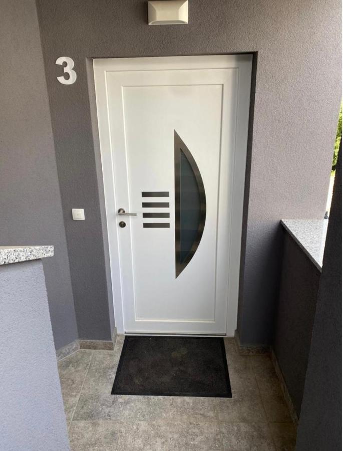 שילו Apartmani Jedro מראה חיצוני תמונה
